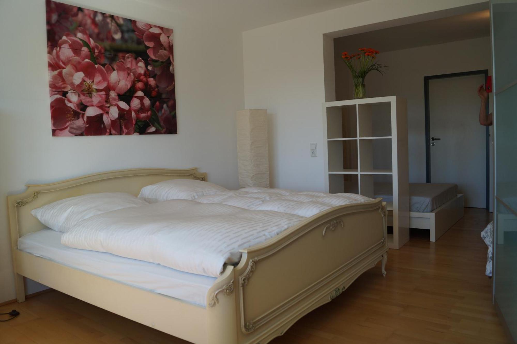 B8 - Just A Private Accommodation Dusseldorf Ngoại thất bức ảnh