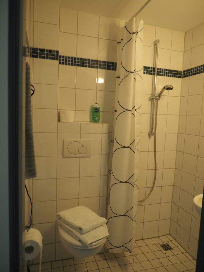 B8 - Just A Private Accommodation Dusseldorf Ngoại thất bức ảnh