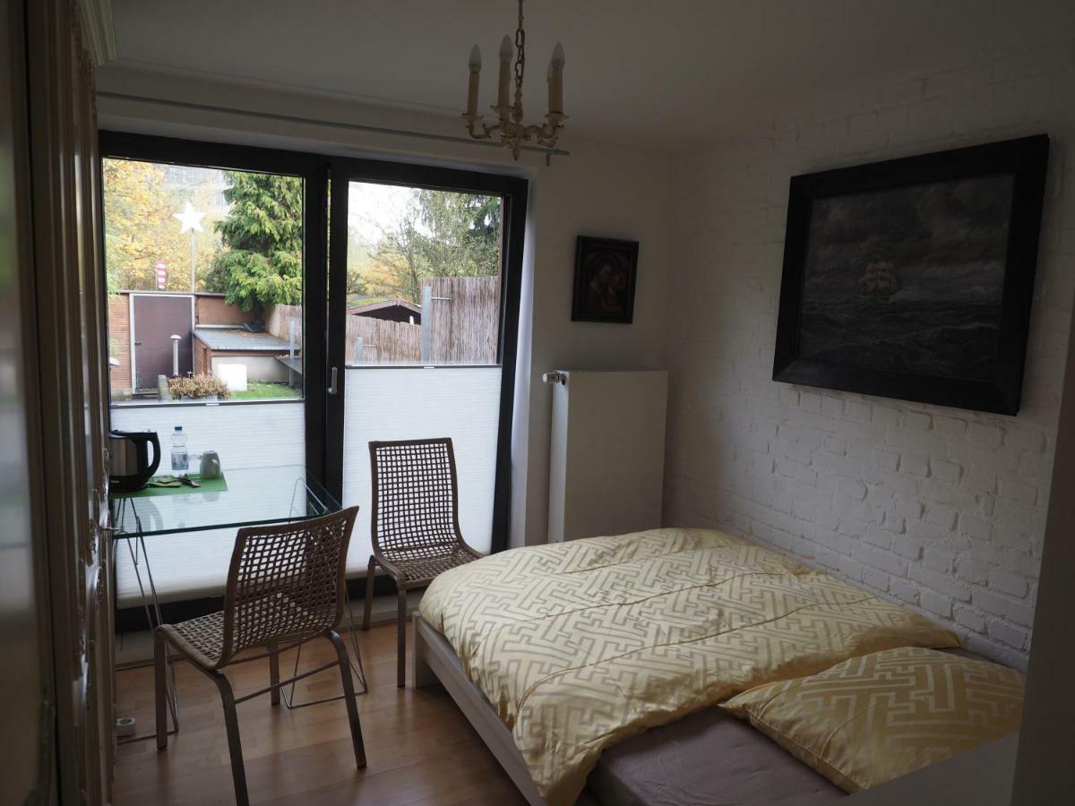 B8 - Just A Private Accommodation Dusseldorf Ngoại thất bức ảnh