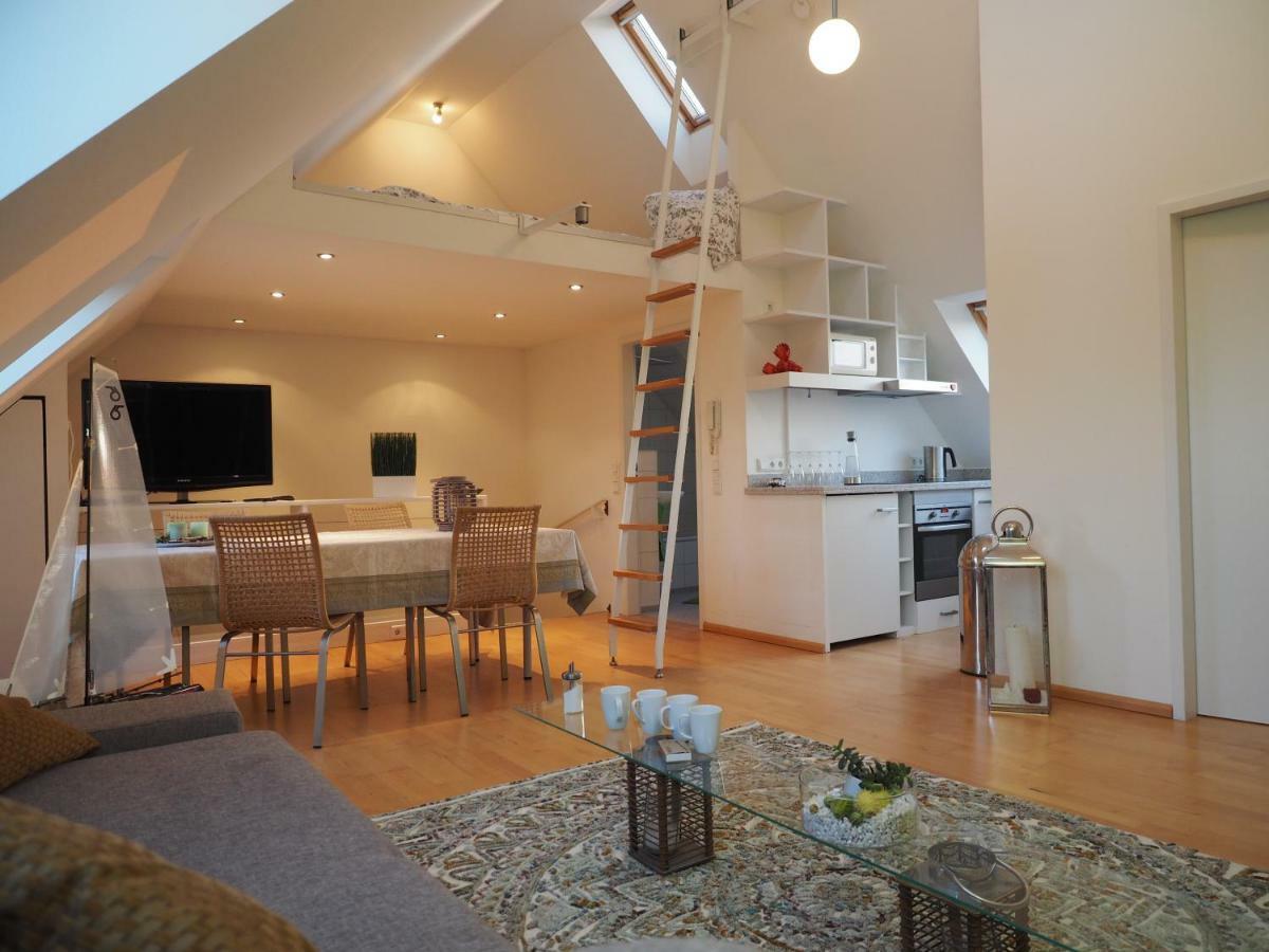 B8 - Just A Private Accommodation Dusseldorf Ngoại thất bức ảnh