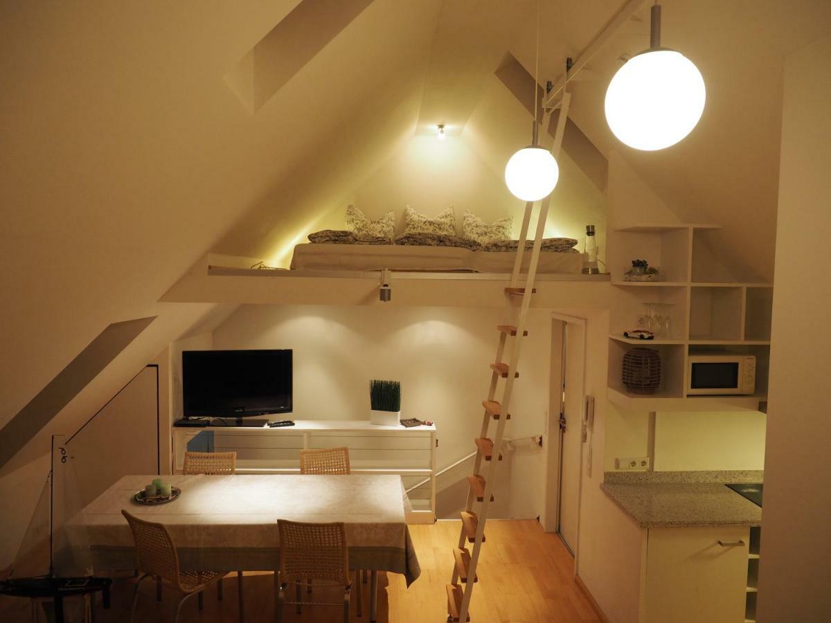 B8 - Just A Private Accommodation Dusseldorf Ngoại thất bức ảnh