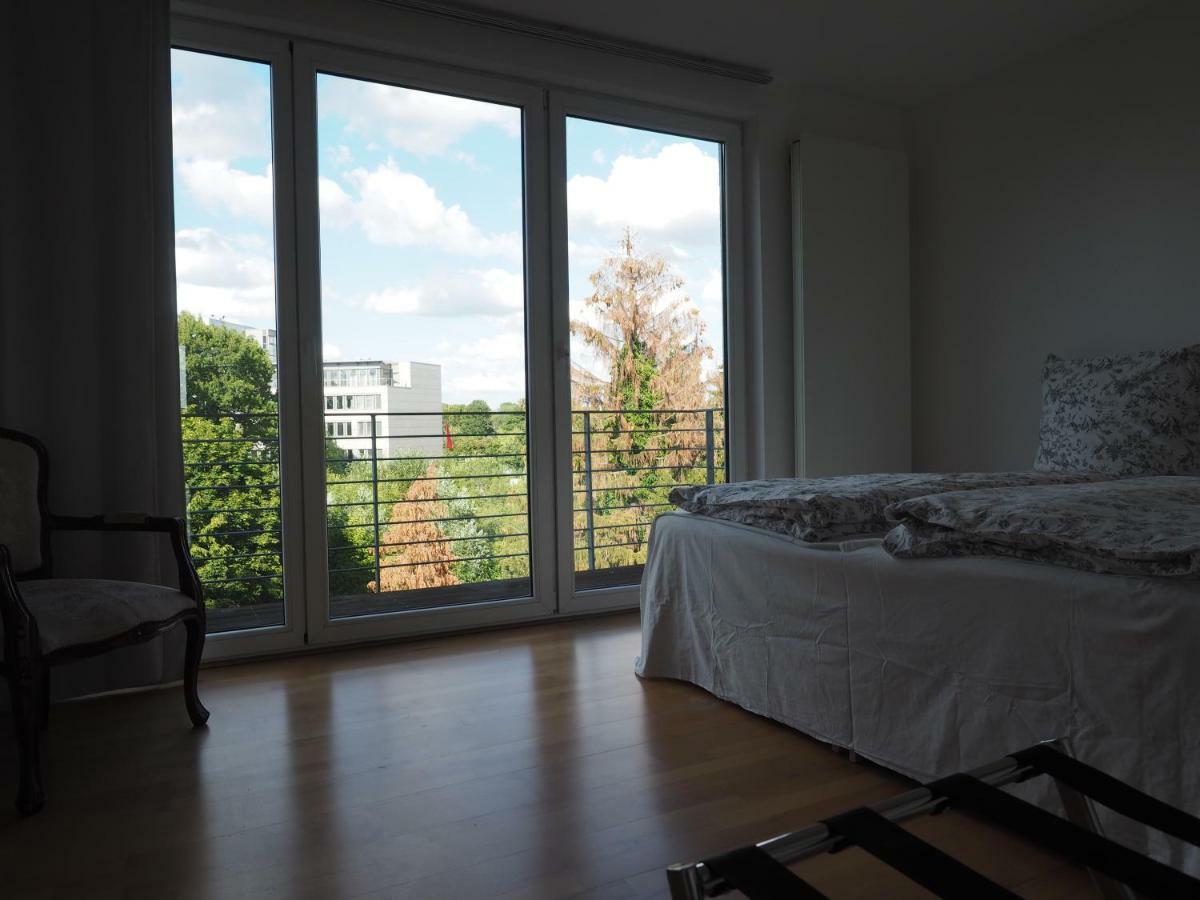 B8 - Just A Private Accommodation Dusseldorf Ngoại thất bức ảnh