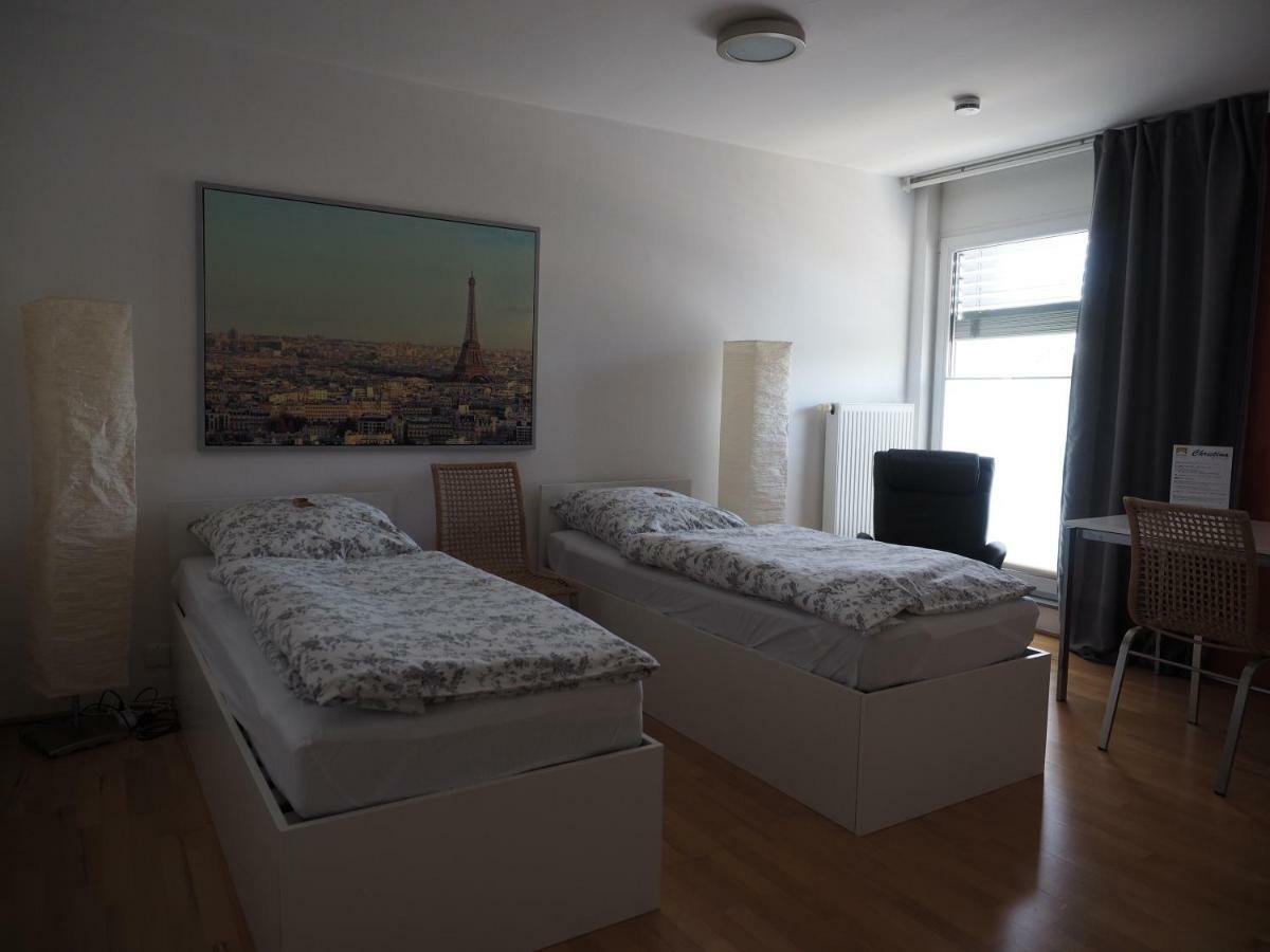 B8 - Just A Private Accommodation Dusseldorf Ngoại thất bức ảnh